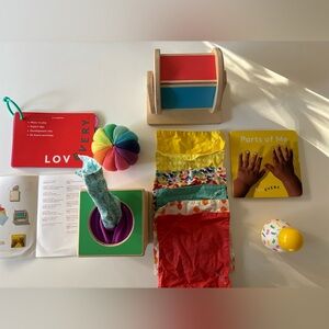 Lovevery Play Kit - The Senser - 5-6 Months